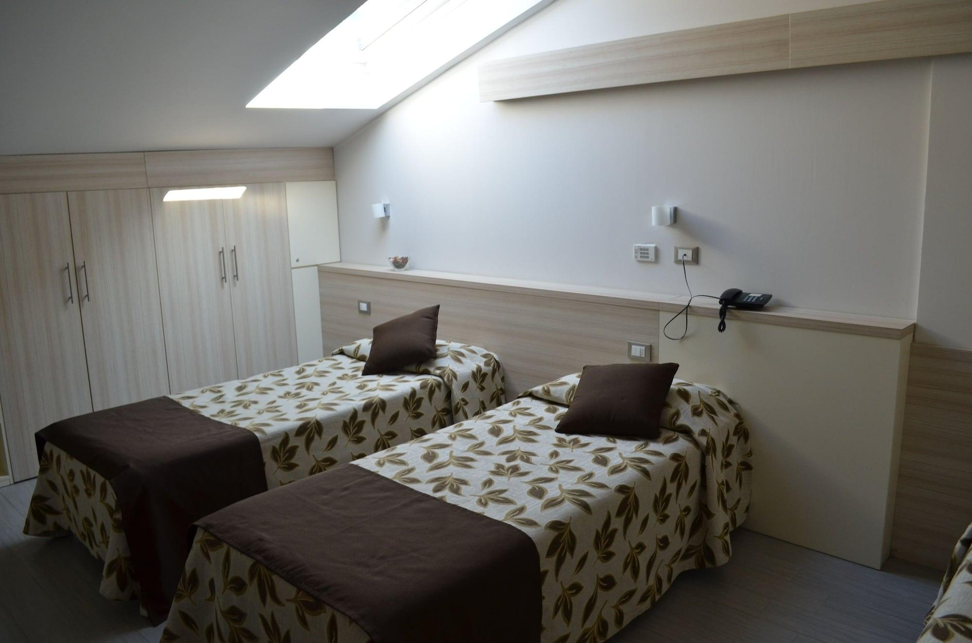 Hotel Holiday- Alla Finestrella Bologne Extérieur photo