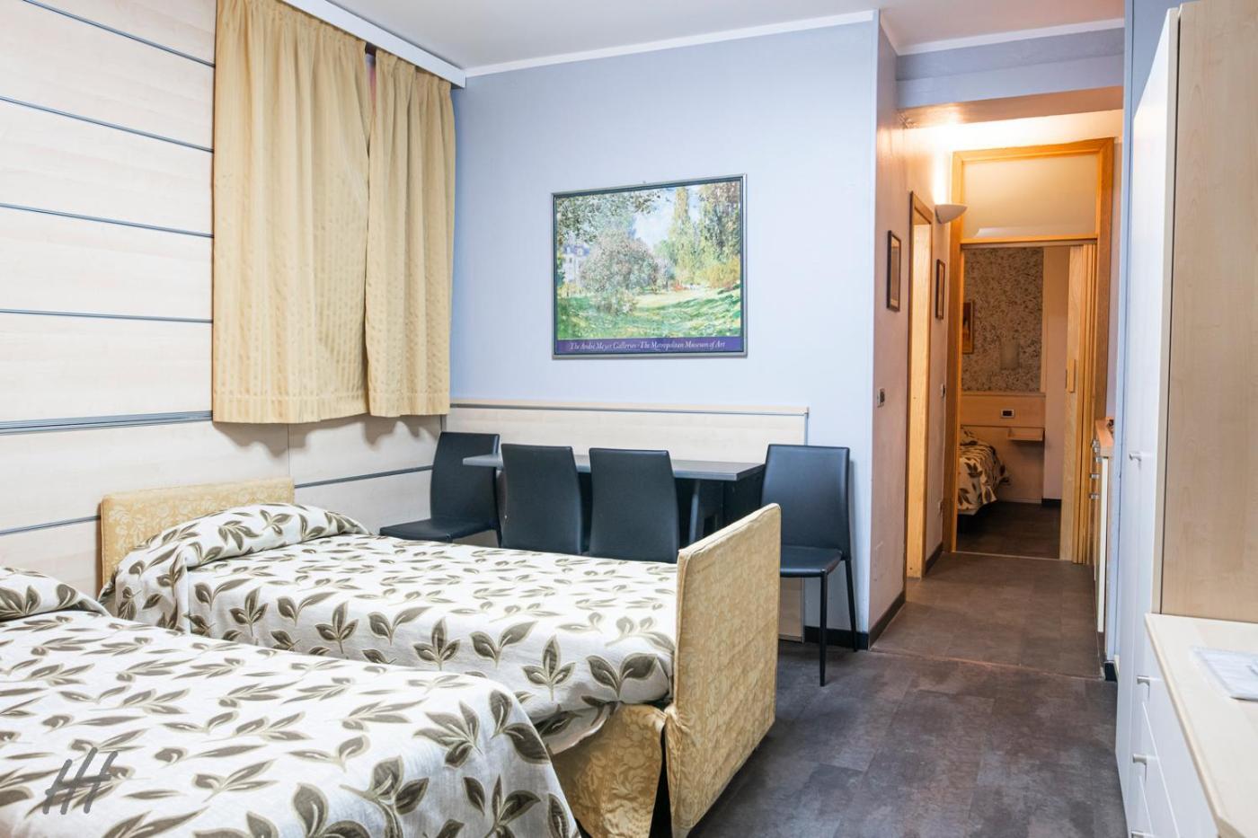 Hotel Holiday- Alla Finestrella Bologne Extérieur photo